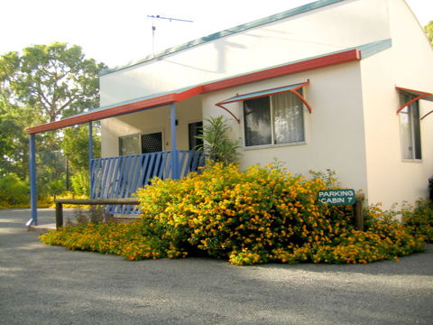 Sunlover Lodge Holiday Units And Cabins - Accommodation Broome 3