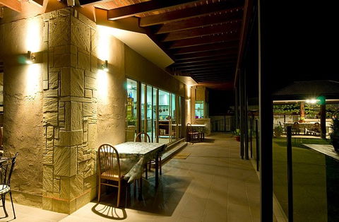 Villa Cavour Bed And Breakfast - Accommodation Broome 2