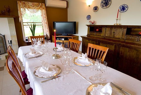Villa Cavour Bed And Breakfast - Accommodation Broome 4