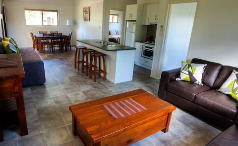 Killarney View Cabins And Caravan Park - Accommodation Broome 1
