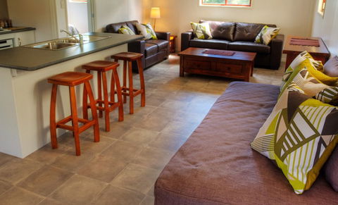 Killarney View Cabins And Caravan Park - Accommodation Broome 2