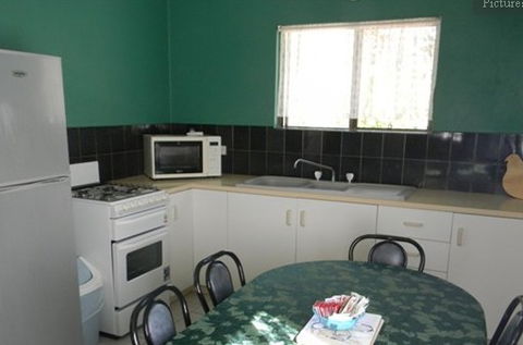 Murray Gardens Country Cottages And Motel - Accommodation Broome 2