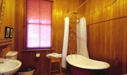 Wiss House Bed And Breakfast - Accommodation Broome 1