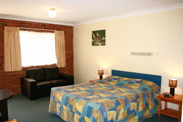 Leafdale QLD Accommodation Broome
