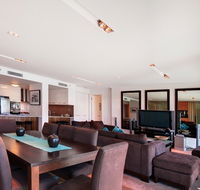 Reflection on the Sea - Accommodation Broome