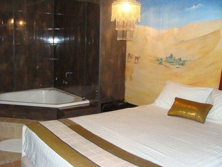 Langtrees Guest Hotel - Accommodation Broome 4