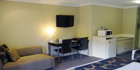 Best Western Plus Ambassador On Ruthven Motor Inn - Accommodation Broome 2