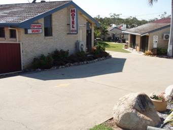 Gladstone Village Motel - Accommodation Broome 0