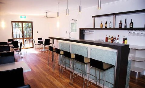Cascade Motel In Townsville - Accommodation Broome 4
