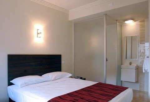 Homeground Gladstone - Accommodation Broome 5