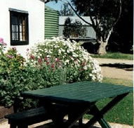 Dunalan Host Farm Cottage - Accommodation Broome
