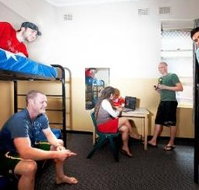Maze Backpackers And Cb Hotel - Accommodation Broome