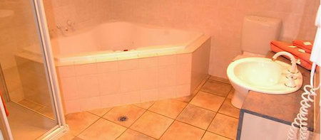 Sunraysia Resort - Accommodation Broome 4