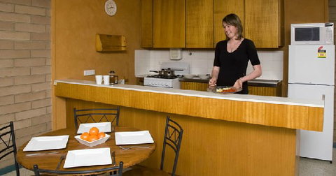 Hillsview Tourist Apartments - Accommodation Broome 3