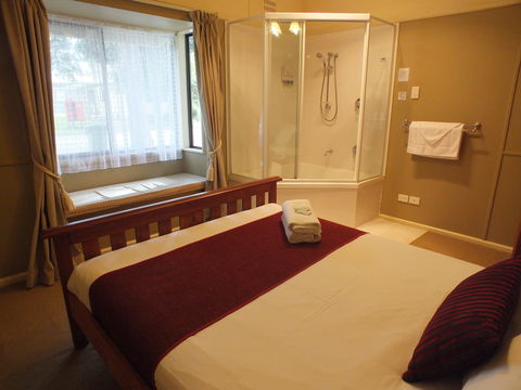Lake Hume Resort - Accommodation Broome 6