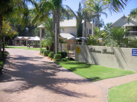 Pelican Shore Villas - Accommodation Broome 0