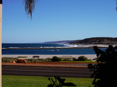 Pelican Shore Villas - Accommodation Broome 3