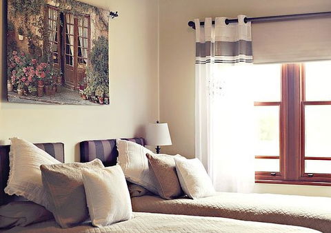 Redwing Farm - The Barn - Accommodation Broome 2