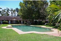 Sir Francis Drake - Accommodation Broome 2