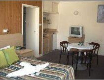 The Entrance Motel - Accommodation Broome 3