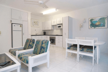 Agincourt Beachfront Apartments - thumb 3