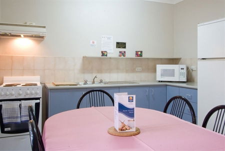 Comfort Inn Hunts Liverpool - Accommodation Broome 2