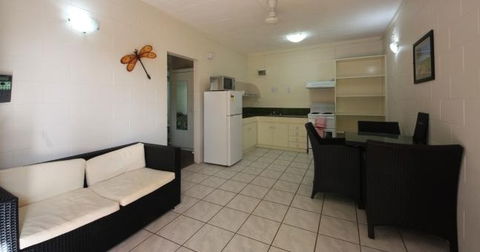 Coconut Grove Holiday Apartments - Accommodation Broome 5