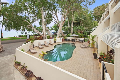 Marlin Waters Beachfront Apartments - Accommodation Broome 1