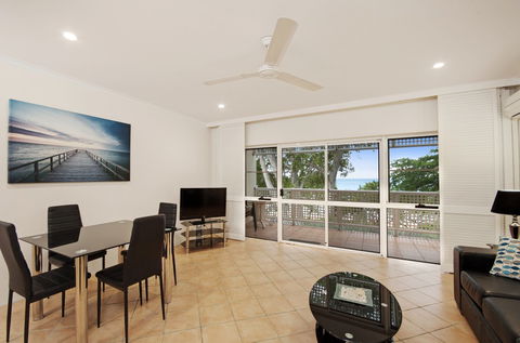 Marlin Waters Beachfront Apartments - Accommodation Broome 2