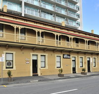Hotel Tivoli - Accommodation Broome