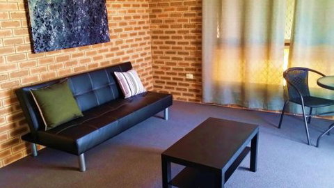 Jackaroo Apartments - Accommodation Broome 2