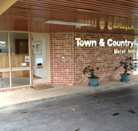 Town amp Country Motor Inn Forbes - Accommodation Broome