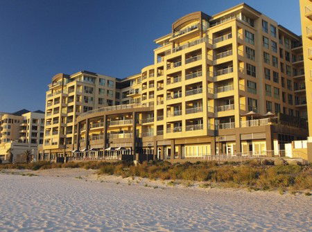 Oaks Plaza Pier - Accommodation Broome 1