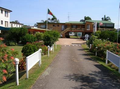 Lake Front Motel - Accommodation Broome 1
