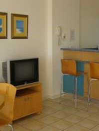 Noosa Parade Holiday Inn - Accommodation Broome 1