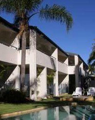 Noosa Parade Holiday Inn - Accommodation Broome 2