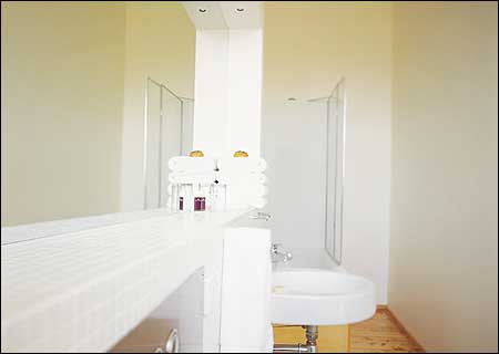 The Hatton Hotel - Accommodation Broome 1