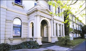 The Albany - Accommodation Broome 1