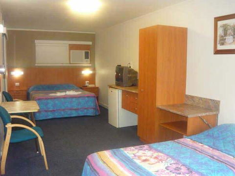Motel Monaco - Accommodation Broome 0