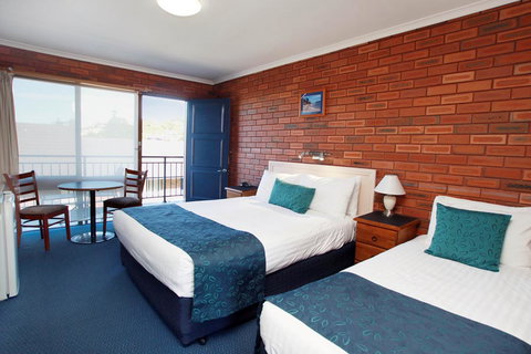 Pelican Motor Inn - Accommodation Broome 0