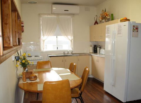 Executive Holiday Rental - Accommodation Broome 2