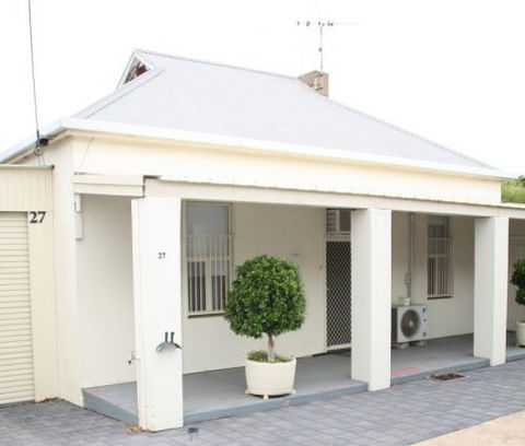 Executive Holiday Rental - Accommodation Broome 3