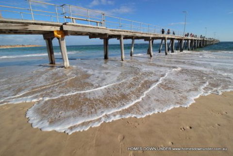 Homes Down Under - Accommodation Broome 6
