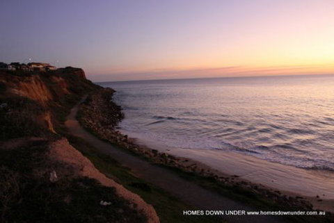 Homes Down Under - Accommodation Broome 8