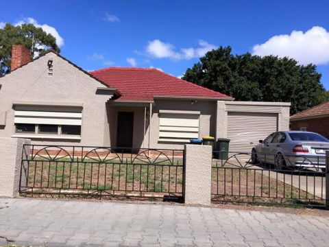 Adelaide Rooms - Accommodation Broome 1