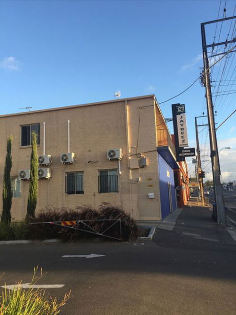 Adelaide Rooms - Accommodation Broome 2