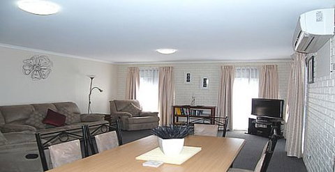 Crown Apartments - Accommodation Broome 3