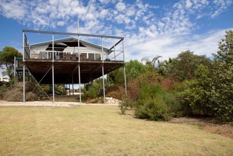 Coral Sands Luxury Beach House - Accommodation Broome 7