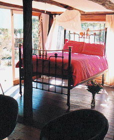 Lazy Curl - Accommodation Broome 0