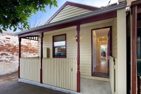 Port Melbourn Cottage - Stay Innercity - Accommodation Broome 0